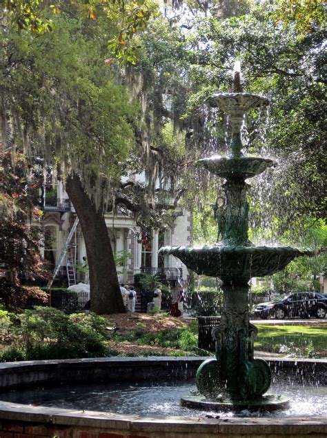 Savannah Historic District - Fountain | Savannah chat, Savannah