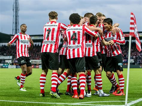 It was exceptional in that and in many other respects, some of which have already been noted: Meer overwinningen voor Sparta Rotterdam met de hulp van ...