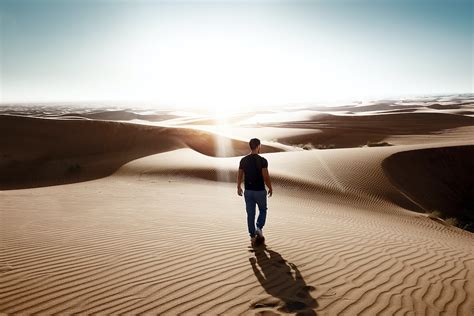 Desert Man Pictures Download Free Images On Unsplash