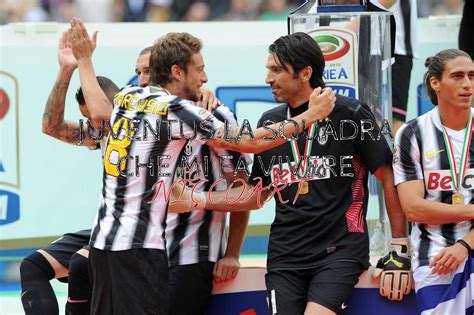 Juventus La Squadra Che Mi Fa Vivere Home Facebook