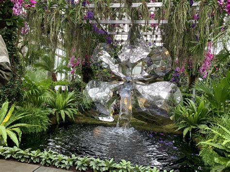 The new york botanical garden is offering online classes on gardening, floral design, watercoloring, and more (video) learn the art of nature, virtually, with one new york's most cherished. Jeff Leatham's Kaleidoscope - New York Botanical Garden ...