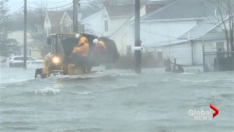 Noreaster Pounds Atlantic Coast With Hurricane Force Winds At Least 7