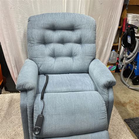 Lazy Boy Lift Chair For Sale In Tacoma Wa Offerup