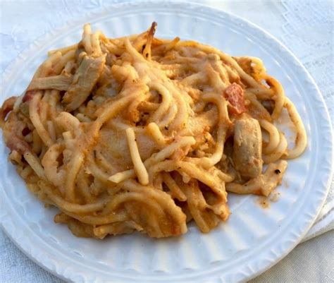 To make the flour mix, mix together the flour, onion powder, garlic powder, thyme, and mustard seeds in a shallow dish. The Pioneer Woman Chicken Spaghetti Made Lighter - Grandma ...