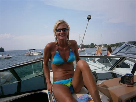 Post The Best Picture Of Your Lady On Your Boat Page 797 The Hull
