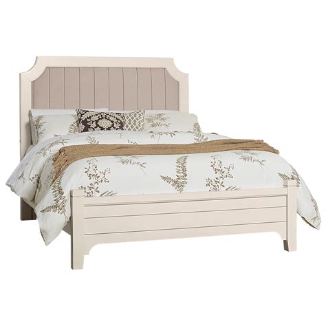 Laurel Mercantile Co Bungalow Transitional Queen Upholstered Bed