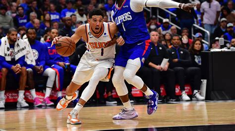 Devin Booker Dazzles Vs Clippers A Sea Of Blue