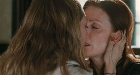 Chloe Trailer Amanda Seyfried Seduces Julianne Moore