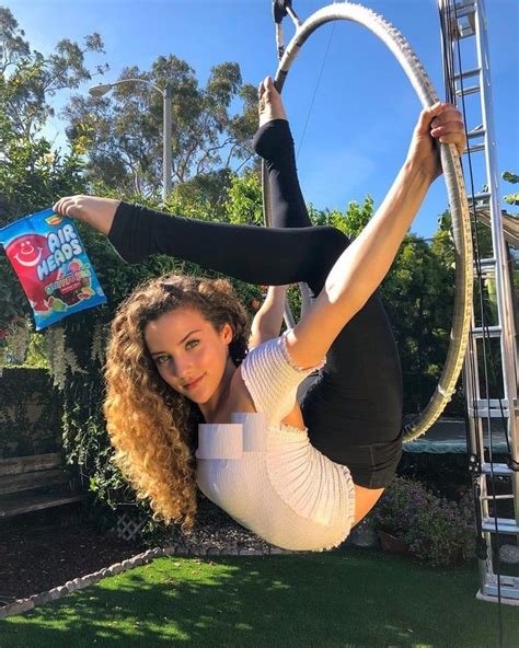 Sexiest Gymnast Sofie Dossi Full Hd Hottest Top Wallpapers Photos