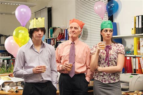 Tired Of Awkward Office Parties Here Are 5 Icebreakers That Are