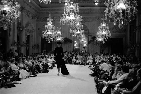 History Of The Fashion Week Runway Magazine ® Official