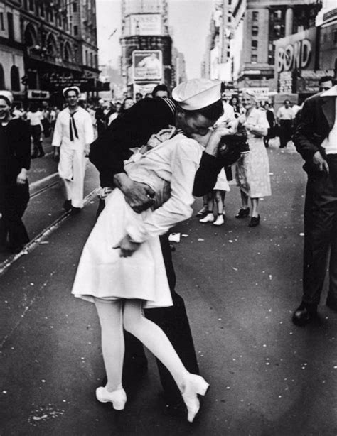Addio A George Mendonsa Il Veterano Del Celebre Bacio A Times Square