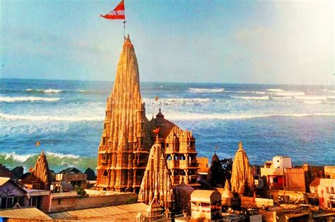 Why Is Dwarkadhish Temple Famous For Inshort Facts