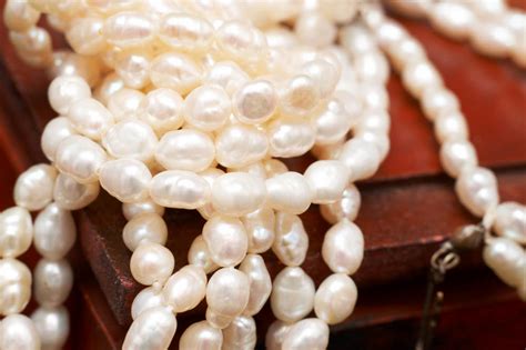 How To Tell If A Pearl Is Real Here Are Some Tips Tps Blog