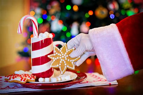 Free Images : hot chocolate, food, red, color, holiday, cozy, dessert