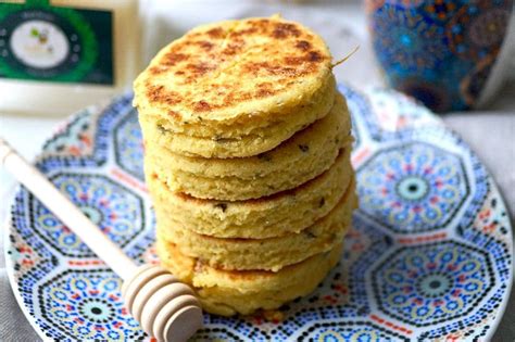 Harcha marocaine recette galette de semoule Aux délices du palais