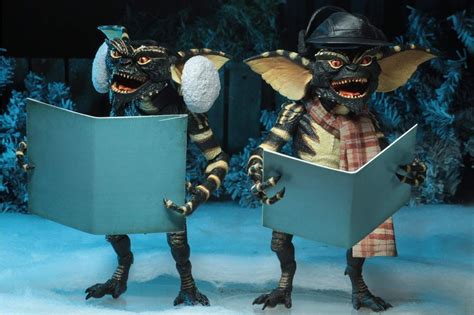 A Gremlins Christmas Ts Fashion And Decorations Nel 2021