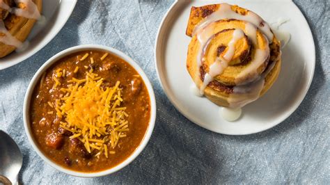 Inside The Midwests Infatuation With Cinnamon Rolls And Chili
