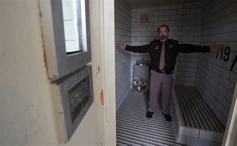 AP Investigation: Many US jails fail to stop inmate suicides