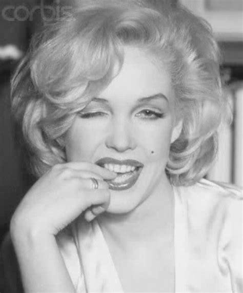 Australian Actress And Model Linda Kerridge As Marilyn 1970 S Marilyn Monroe Photos Marilyn
