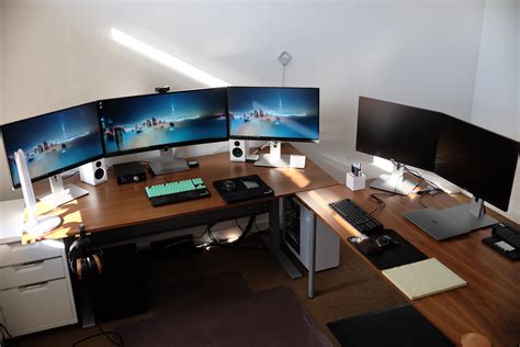 Complete setup | Bedroom setup, Work space, Desk setup