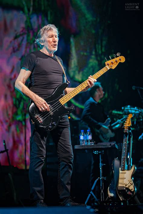 Roger waters is a crossover prog / progressive rock artist from united kingdom. Concert Review - Roger Waters, Auckland New Zealand, 2018