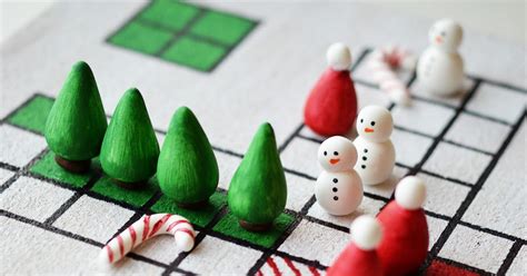 Festive Fun Diy Christmas Board Game Motte