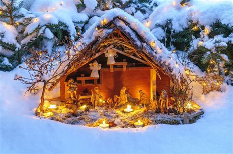 szopka bożonarodzeniowa oswietlenie Śnieg christmas nativity scene christmas crib designs