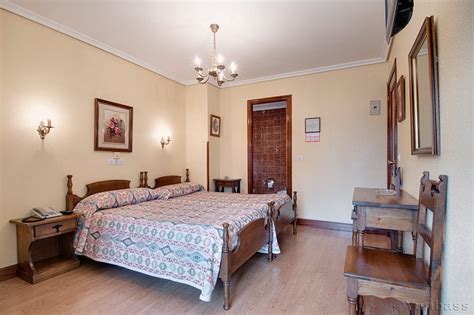 Casa los mozos en guarnizo (astillero), con santander a 9 kms. Hotel Riotuerto, Hotel familiar cerca de Cabárceno en La ...