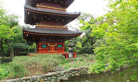Neben der tempelanlage befindet sich hier auch die. Finde deine perfekte Tokio Unterkunft - Wo in Tokio ...