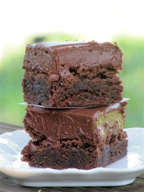 It looks so good that i really want to make it soon. Trisha Yearwood's Chocolate Brownies (Once Upon A Chocolate Life) | Dessert bars, Chocolate chip ...