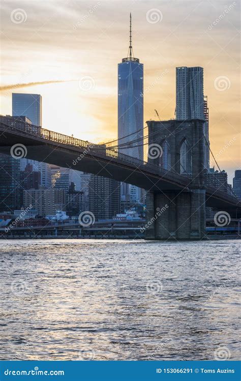 Brooklyn Bridge East River Lower Manhattan Skyline New York Skyline