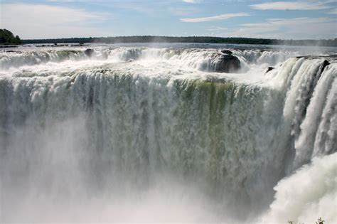 Iguazu Falls Argentina And Brazil Beautiful Places To Visit