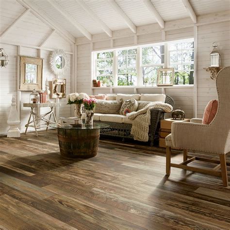 We have been providing and installing carpet, vinyl, hardwood, laminate and ceramic tile to customers in pembroke and surrounding areas for over 40 years. Enjoy southern charm during the Kentucky Derby and everyday in your home! | Floor design, Best ...