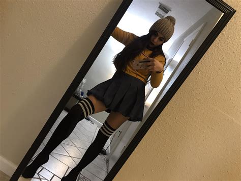 Legs [20] R Selfies