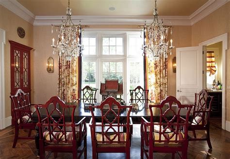 Magnificent Crystal Chandelier Designs To Adorn Your Dining Room