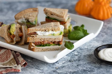 Make Lunch Less Boring With This Turkey Bacon Club Sandwich Filled With