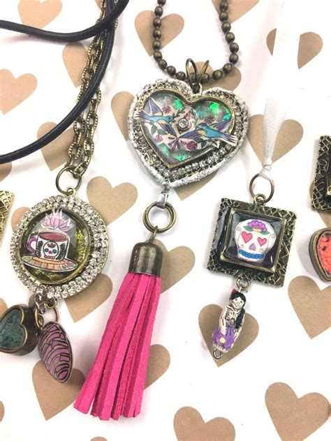 15 Diy Resin Jewelry Projects Worthy Of Ting