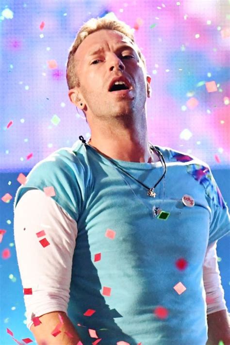 Chris Coldplay Tour Chris Martin Coldplay Great Bands Cool Bands Jonny Buckland Blue Eyed