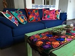 Sala estilo mexicano con cojines chiapanecos | Decoración de unas ...