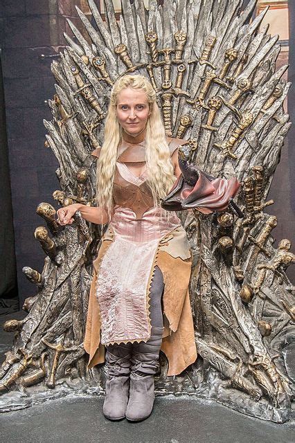 These Are The Best Khaleesi Costumes We’ve Ever Seen Khaleesi Halloween Costume Khaleesi