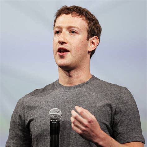 Zuckerberg Explains His Gray T Shirts Sounds Pretty Sexist