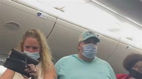 ‘cursing Like A Sailor Video Shows Couple Kicked Off Plane At Fort Lauderdale Airport Nbc 6