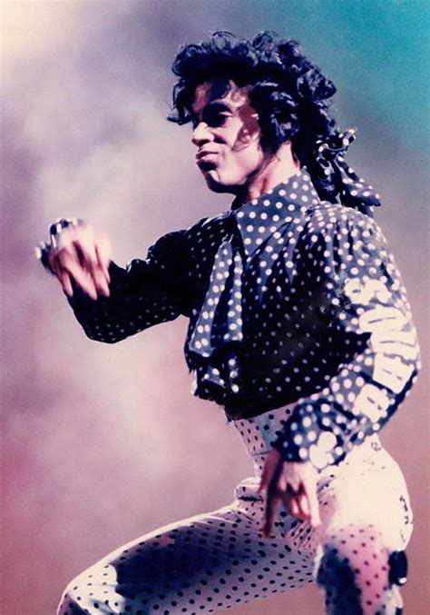 Prince 1988 Lovesexy Tour Hi Res Photo 1400 X 1000 Pixels Prince Tribute The Artist