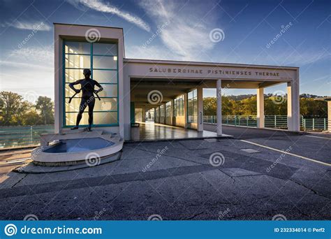 Colonnade Bridge In Piestany Editorial Stock Image Image Of Statue