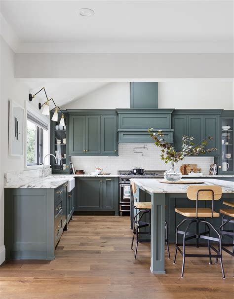 Painting Kitchen Cabinets: The Complete Guide