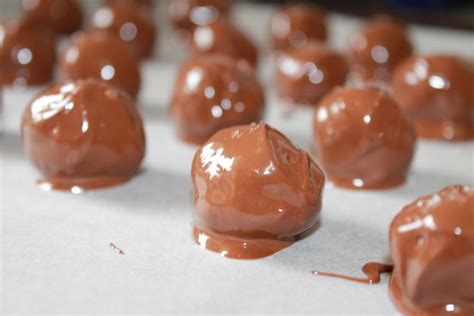 Jul 09, 2021 · denne artikkelen er automatisk laget, og ikke skrevet av redaksjonelle medarbeidere i bt. Snicker balls | Bliss balls, Healthy lunchbox snacks ...