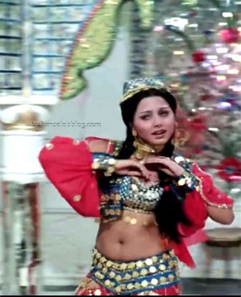 Neetu Singh Rafoo Chakkar Hot Navel Show Movie Hd Caps Pics