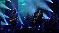 "Standing In The Rain" Jeff Lynne's ELO Live 2018 UK Tour - YouTube