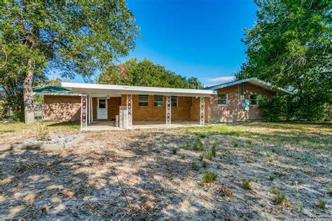 5625 Galewind Dr, Windcrest, TX 78239 | realtor.com®
